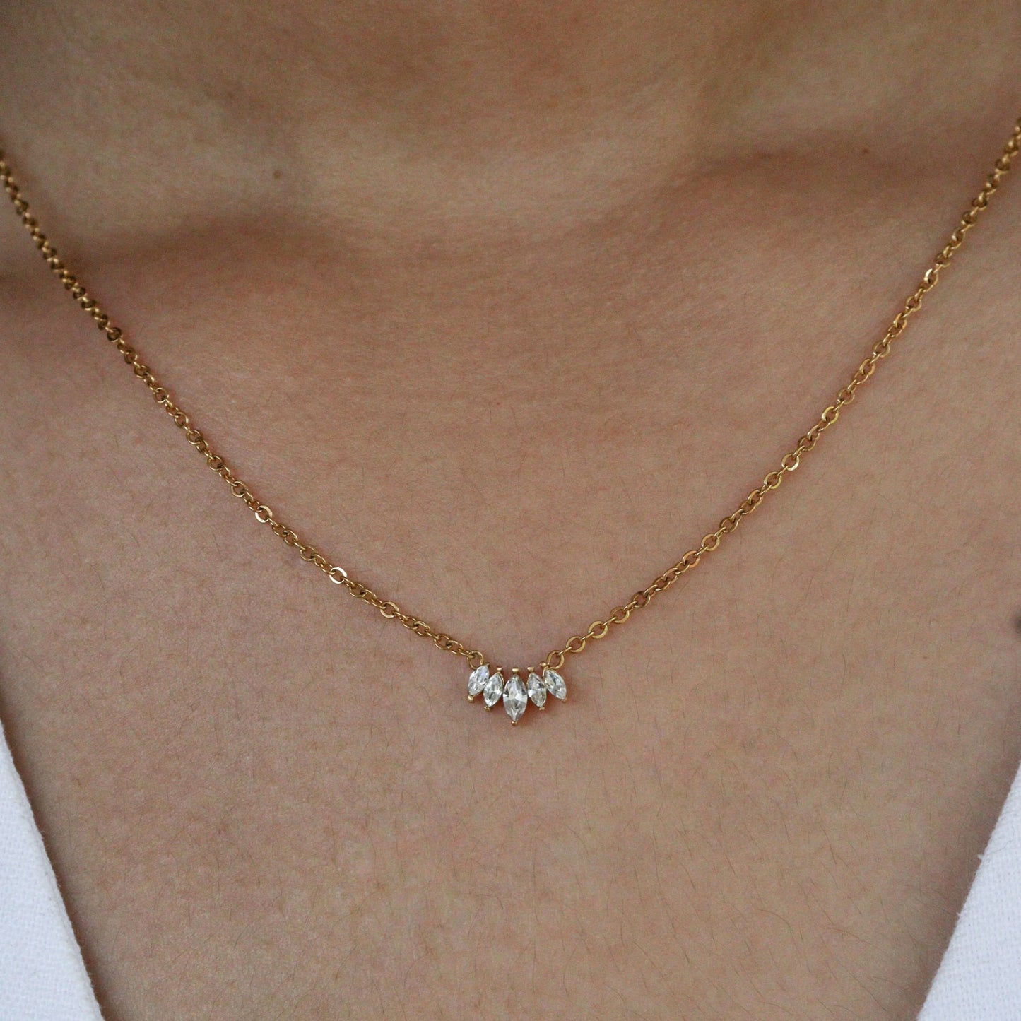 Elayne Pendant Necklace - HLN005