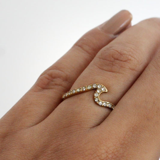 Nami Wave Ring - HLR006